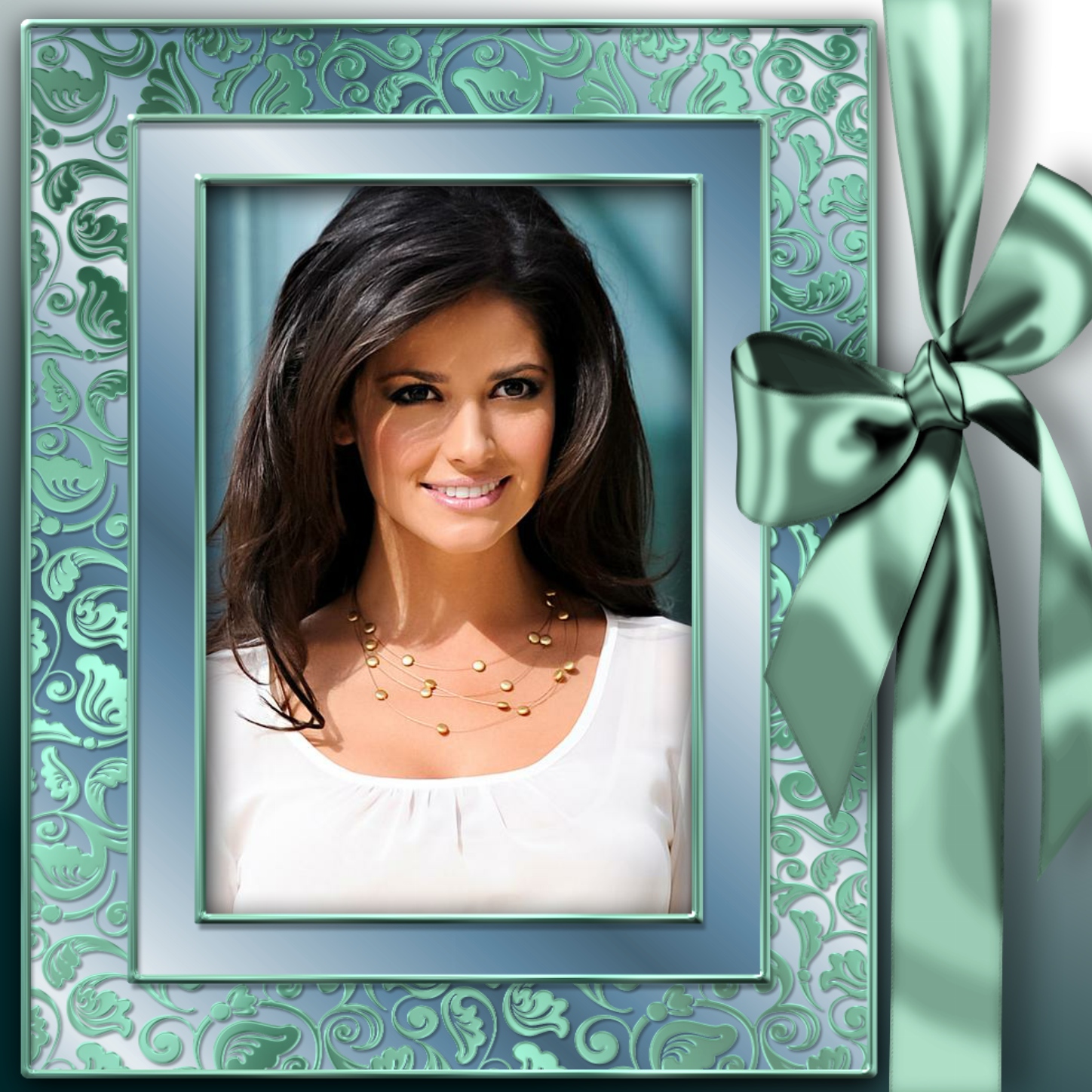 Elizabeth's PICTURE FRAMES 🖼 1/2 Picture Frame Elizabeth Picture