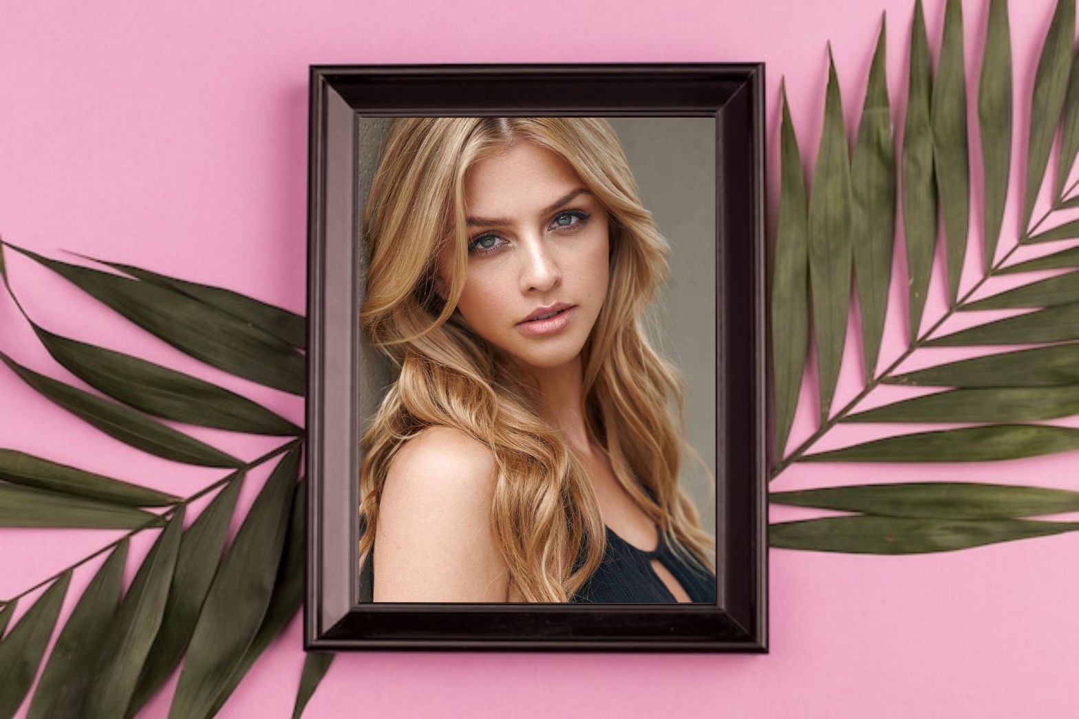 Nette's Portrait 🖼 photo Frame Picture Frame Nette photo Frame